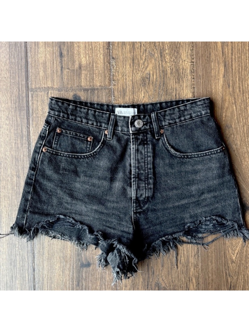 Zara Women Black Denim High Rise Flat Front Distressd Hem Cut Off Shorts Size 6